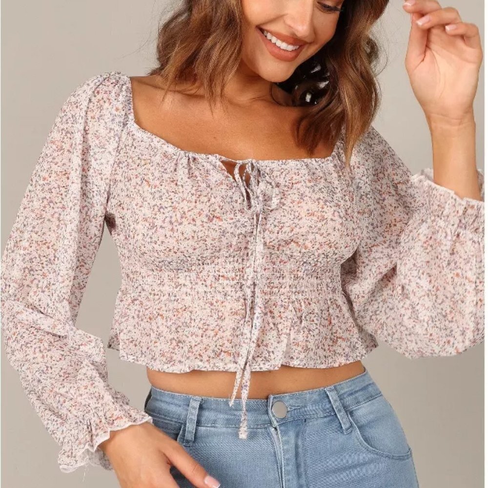 Petal & Pup Long Sleeve Cropped Floral Top, Beige size XS NWT